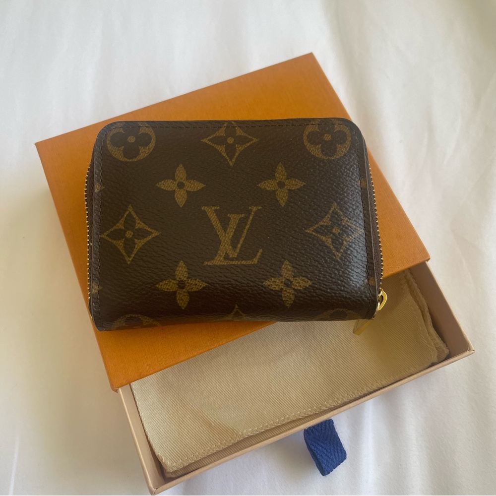Louis Vuitton Monogram Zippy Coin Purse